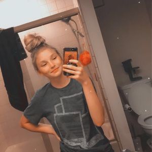 Meet your Posher, Jenny